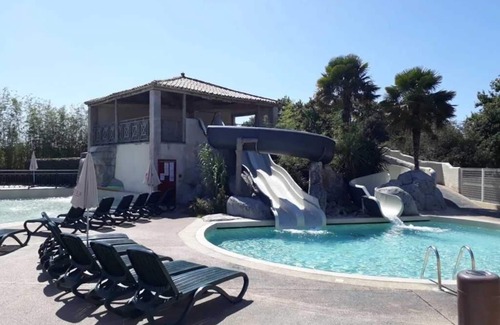 Saint-Julien-des-Landes House | Camping 5 étoiles - Piscine - ccbbeac