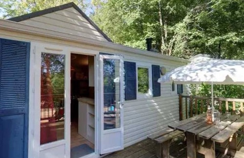 Souillac House | Camping 5 étoiles - Parc aquatique - eebdie