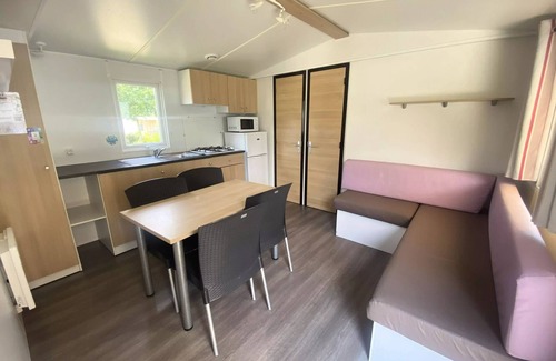 Aubigny-les-Clouzeaux House | Camping Campilo * - Mobil-Home Comfort 3 Rooms 4 People + TV