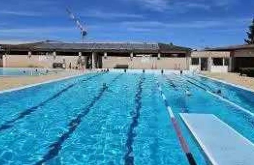 Charlieu House | Camping - ccbbcab - Two Bedroom Apartment, Sleeps 6