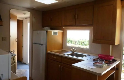 Saint-Bonnet-le-Chateau House | Camping de la Belle Etoile * - Vintage Mobilhome Atlas 2 bedrooms Terrace 5 people