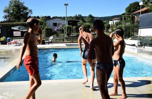 Saint-Bonnet-le-Chateau House | Camping de la Belle Etoile * - Woody 25 luxury safari tent for 4 people including sanitary facilities and kitchen. 4 people