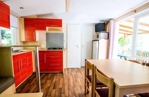 Saint-Maurice-dʼArdeche House | Camping Domaine du Cros d'Auzon* - Comfort mobile home 3 rooms for 4 people Air-conditioned
