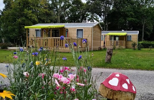 Priziac House | Camping Ecologique le Lac O Fées * - VIVIANE Mobilhome confort 31m2 1chambre + salon 2 personnes