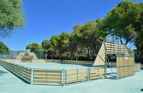 Vallpineda RV Rental | Camping El Garrofer