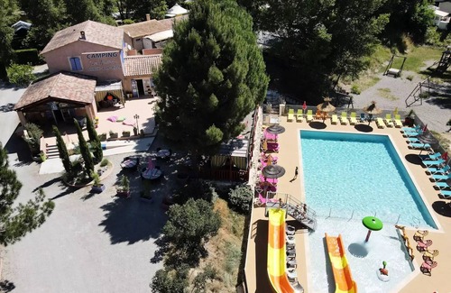Saint Maime House | Camping Flower La Rivière * - Mobil Home Confort 3 rooms 4 people PMR
