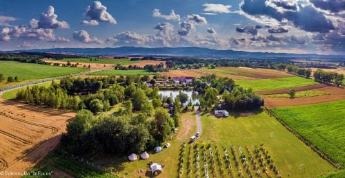 Grodziszcze Other | Camping Forteca, parcele kempingowe nad wodą, z własnym namiotem lub przyczepą