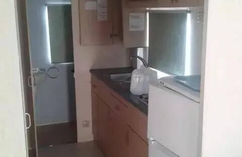 Castelnau-de-Montmiral House | Camping du Chêne Vert * - Mobil home Eco 4pers 38m2 with covered terrace 2 bedrooms, 4 people