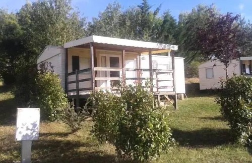 Castelnau-de-Montmiral House | Camping du Chêne Vert * - Mobil home Eco 4pers 38m2 with covered terrace 2 bedrooms, 4 people