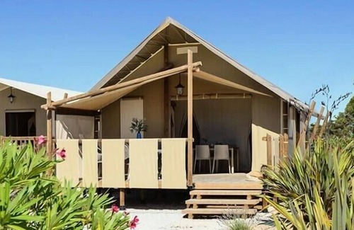 Neuveglise-sur-Truyere House | Camping Flower le Belvédère **** - Jungle Lodge Comfort Tent 3 rooms 4 people Without Sanitary