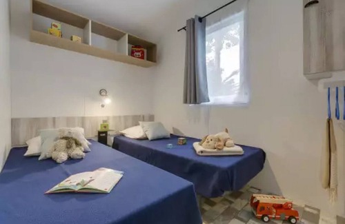 Saint-Julien-des-Landes House | Camping 5 étoiles - Piscine - eebdc0