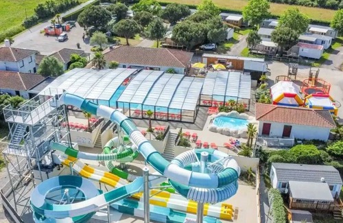 Tharon-Plage House | Camping - Parc aquatique - ccageie