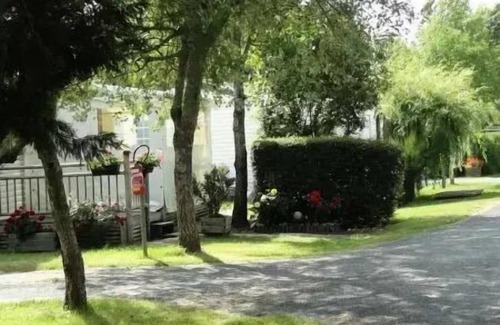 La Tranche-sur-Mer House | Camping Grand Pré* - Mobile Home 3 rooms 4/5 people Semi-covered terrace