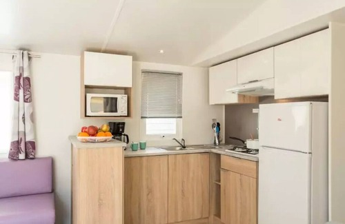 Serignan-Plage House | Camping l'Etoile de Mer * - Comfort Mobile Home 3 Rooms 4/5 People Air Conditioned