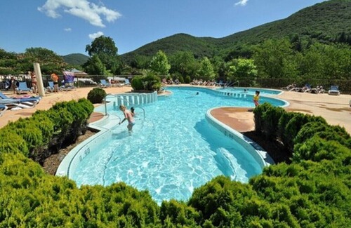Saint-Pons-de-Thomieres RV Rental | Camping Les Cerisiers du Jaur