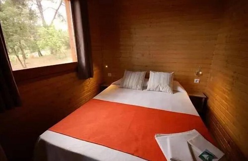 La Tremblade Ski Chalet | Camping La Clairière**** - Premium 3-room chalet for 4 people, air-conditioned + TV