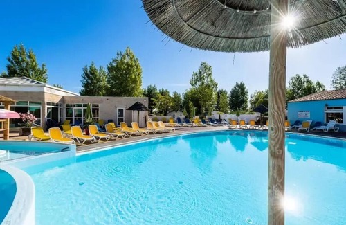 Olonne-sur-Mer House | Camping Le Bois Soleil* - Mobile Home 3 Rooms 4/5 People