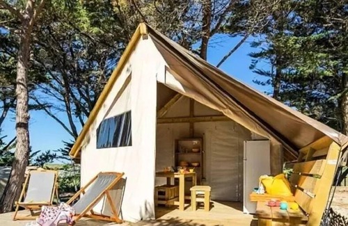 Jard-sur-Mer House | Camping le Bosquet* - Lodge tent 3 rooms 5 people Without Toilet blocks