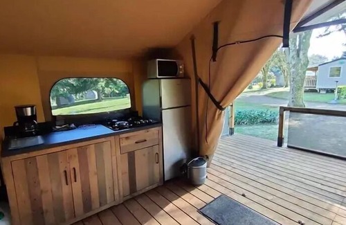 Saint-Nicolas des Eaux House | Camping Le Clos du Blavet * - Lodge Kenya 3 rooms 5 people Without sanitary facilities