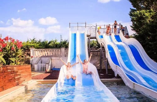 Castelnau-de-Montmiral House | Camping Le Chêne Vert* - Classic XL mobile home 3 rooms 4 people