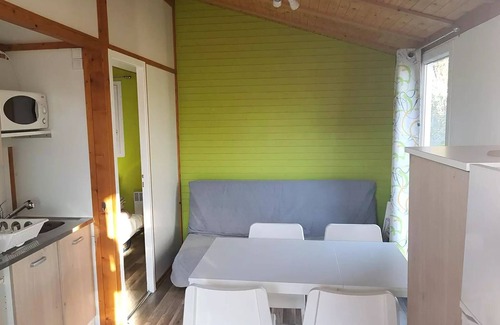 Le Grand Serre Ski Chalet | Camping le Grand Cerf * - Chalet Comfort (30m2) with covered terrace, 2 bedrooms 5 people
