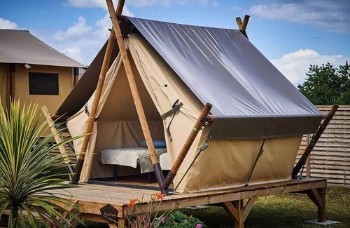Boyne House | Camping le Pont * - MOOREA Lodge Tent 2 people