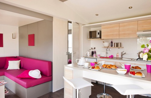 Bormes-Les-Mimosas RV Rental | Camping Lou Cabasson