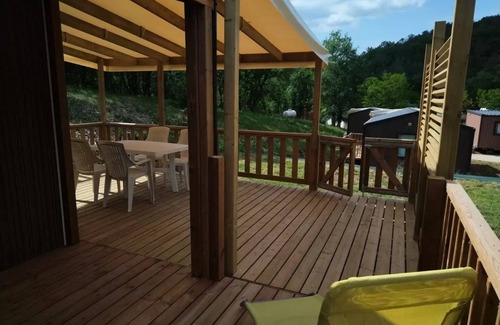 Thonac House | Camping maeva Escapades La Castillonderie * - Comfort Mobile Home 3 Rooms 4 People Air Conditioned + TV