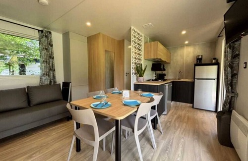 Montjoie-en-Couserans House | Camping - Piscine - ccbaifc
