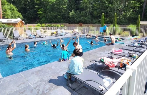 Aydat House | Camping - Piscine - ccbaifg