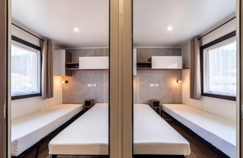 Canet-Plage House | Camping siblu vue sur Canigou