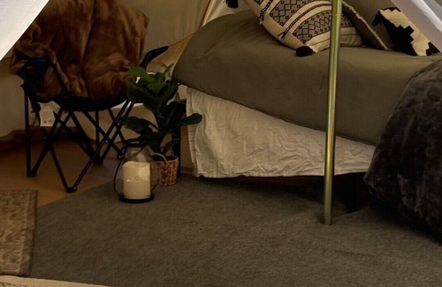 Golden RV Rental | Camping site , YURT, Red Rocks Amphitheater, HIKING .Mt. Vernon Ranch House