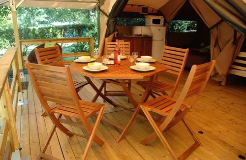 Nabirat House | Camping Ushuaïa Villages les Pialades * - VICTORIA Lodge Tent 30m²/2 bedrooms (without private bathrooms) 4 people