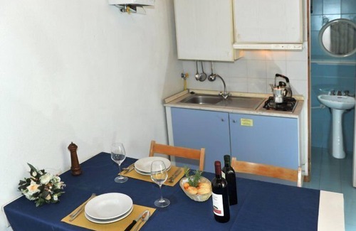 Monte del Lago RV Rental | Camping Villaggio Cerquestra