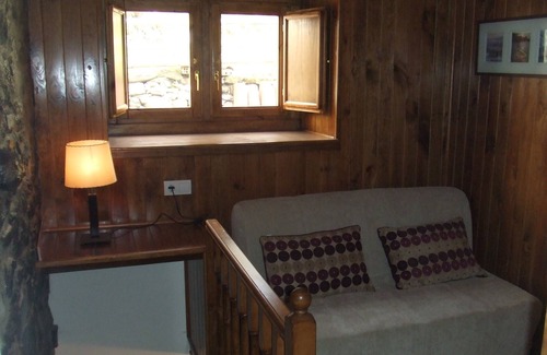 Campomanes Cottage | Campomanes: Country Cottage/Gite - Lena