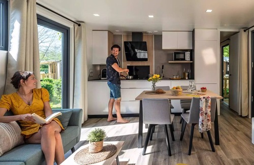 Crecy-la-Chapelle House | Campsite Country Park Crécy La Chapelle **** - Mobile Home LODGE 4 Rooms 6 People