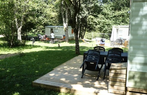 St-Sulpice-de-Mareuil House | Campsite Domaine de Corneuil * - Mobile Home Tilleul 3 rooms 4 people Without bathroom