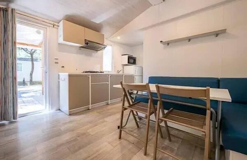 Saint-Amans-des-Cots House | Campsite Domaine des Tours* - Comfort XL 3-room mobile home for 4 people