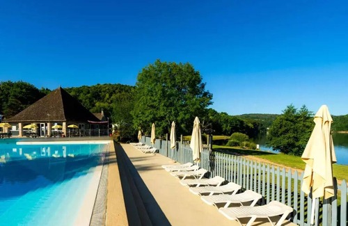 Saint-Amans-des-Cots House | Campsite Domaine des Tours* - Mobile home Comfort 4 rooms 6 people air-conditioned