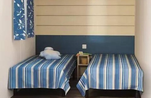 Laval-de-Cere House | Campsite Du Lac *** - Mobilhome for 6 People