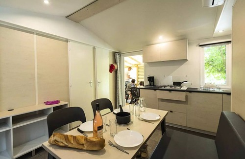 Goudargues House | Campsite Flower le Saint Michelet* - Mobile home Super Mercure Confort 3 Rooms 4 People