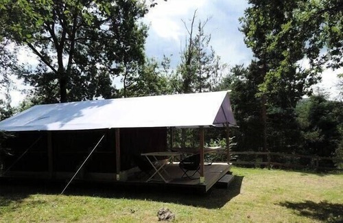Neuveglise-sur-Truyere House | Campsite Flower le Belvedere **** - Freeflower Comfort Tent 3 rooms 5 people Without Sanitary
