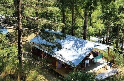 Neuveglise-sur-Truyere House | Campsite Flower le Belvedere **** - Freeflower Comfort Tent 3 rooms 5 people Without Sanitary