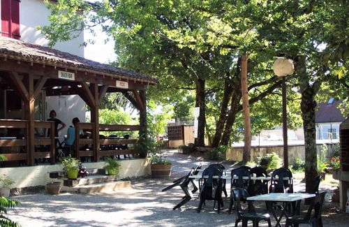 Loubressac House | Campsite LA GARRIGUE * - M-Home 2 bedrooms (+ old) 5 to 6 people - 5 people. included in the price