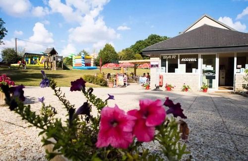 Illiers-Combray House | Campsite Le Bois Fleuri * - Mobile Home 4 Rooms 6 People
