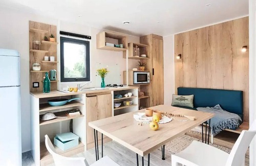 Quettehou House | Campsite Le Rivage* - Mobile Home 3-room cabin for 4 people Without sanitary facilities