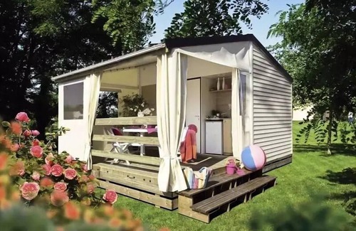 Quettehou House | Campsite Le Rivage* - Tithome 3-Room 4-Person Canvas Bungalow Without Toilet
