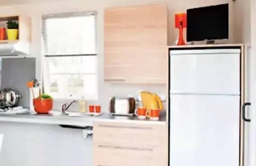 Chateauroux House | Campsite Le Rochat-Belle-Isle * - Mobilhome Privilege (2 bedrooms with terrace) 5 people