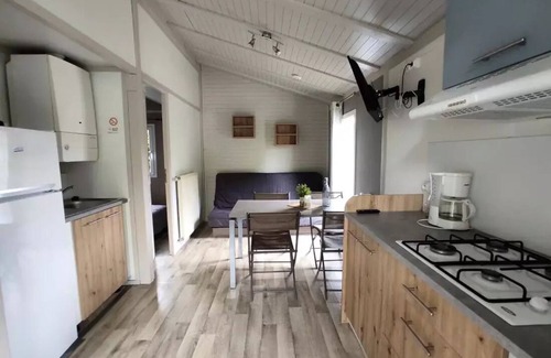 Saint-Laurent-sur-Sevre Ski Chalet | Campsite Le Rouge Gorge* * - LOCATION CHALET 30m2 (2 bedrooms) TV COMFORT 7 persons