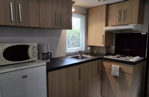 Saint-Laurent-sur-Sevre House | Campsite Le Rouge Gorge* * - MOBILE HOOME TI 32m2 with semi-covered terrace (3 bedrooms) ECO 6 people